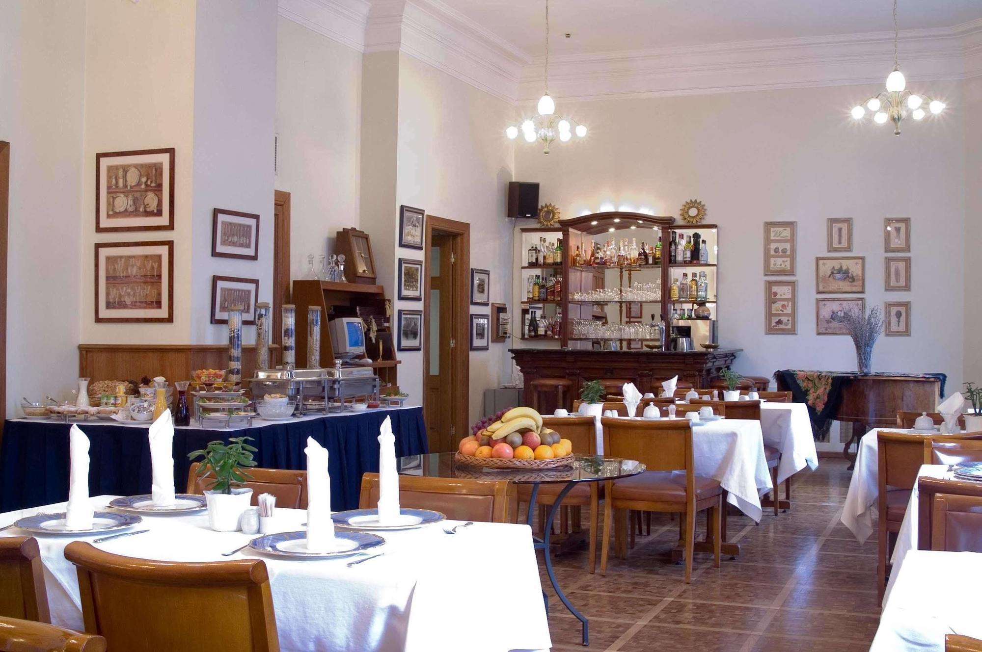 דנייפרופטרובסק Grand Hotel Ukraine מסעדה תמונה