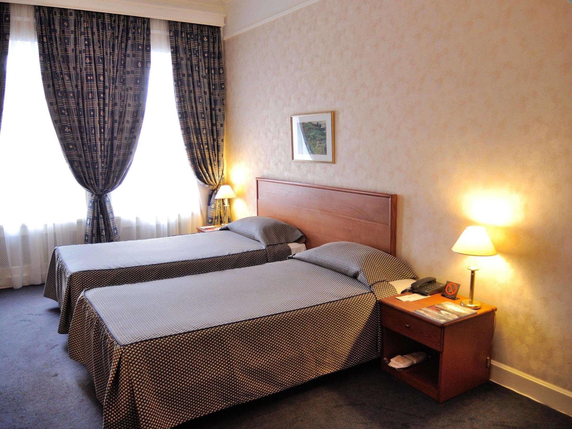 דנייפרופטרובסק Grand Hotel Ukraine מראה חיצוני תמונה